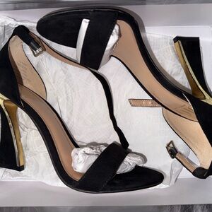 Jennifer Lopez heels